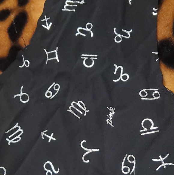 NWT no show panties - Picture 2 of 5